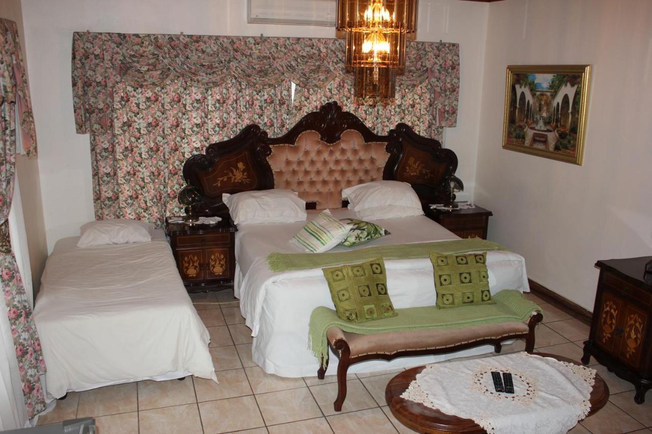 Tzaneen Guest House Экстерьер фото
