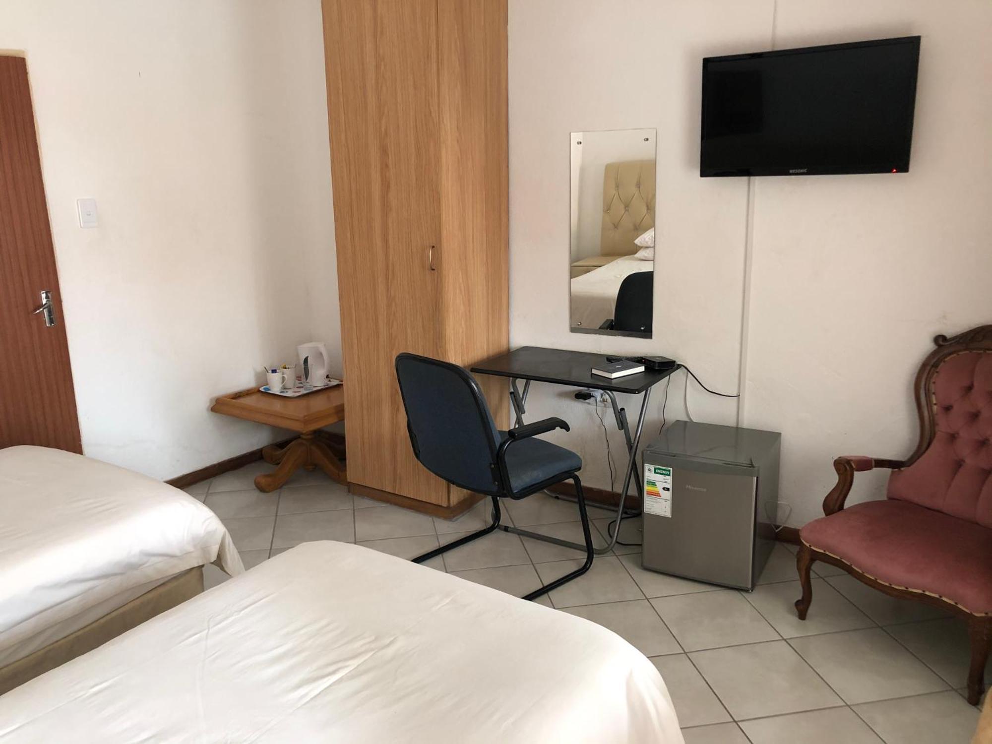 Tzaneen Guest House Экстерьер фото