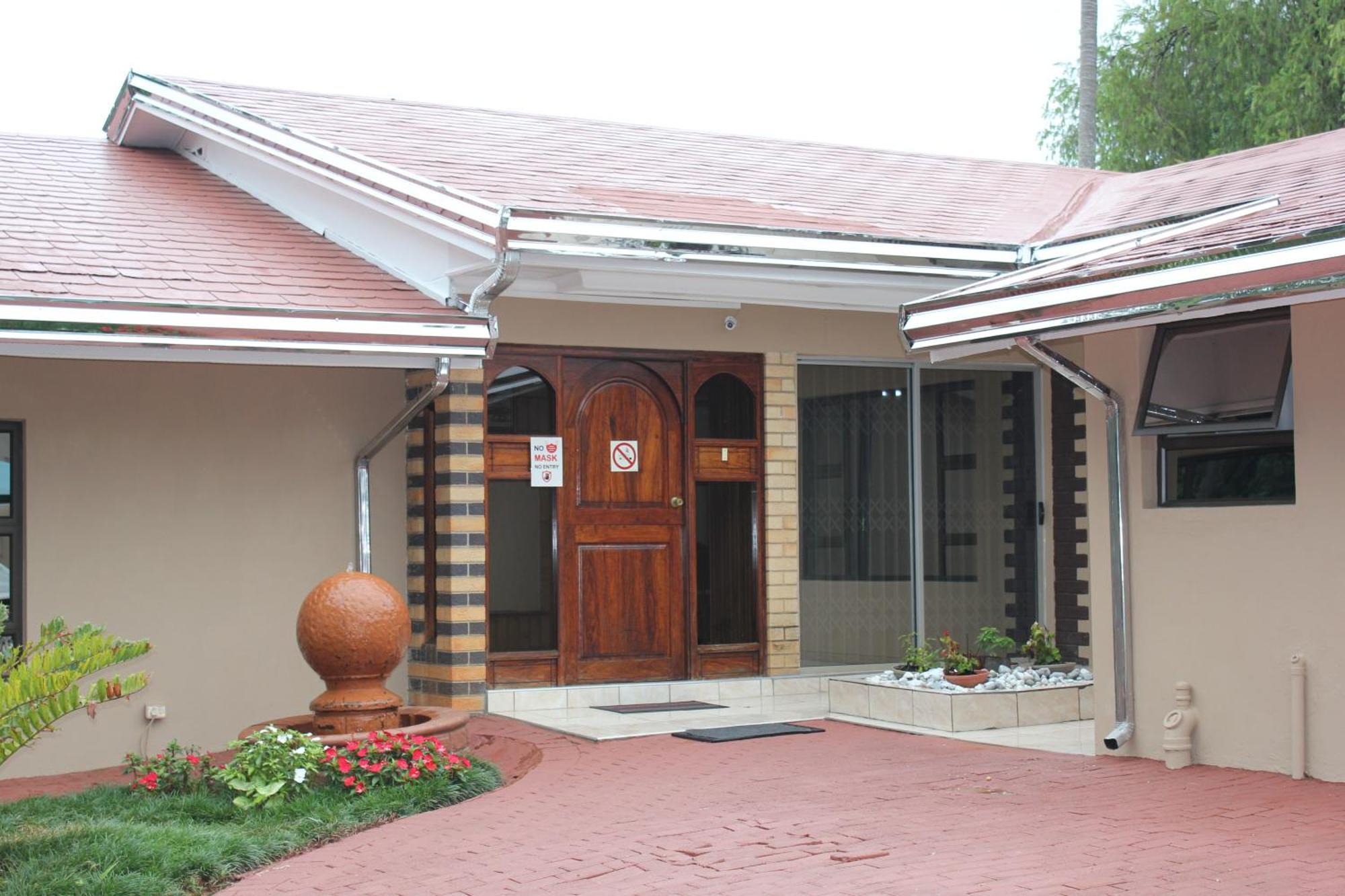 Tzaneen Guest House Экстерьер фото