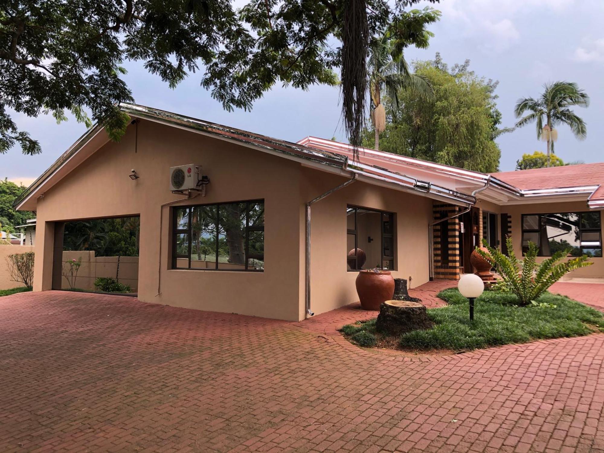 Tzaneen Guest House Экстерьер фото