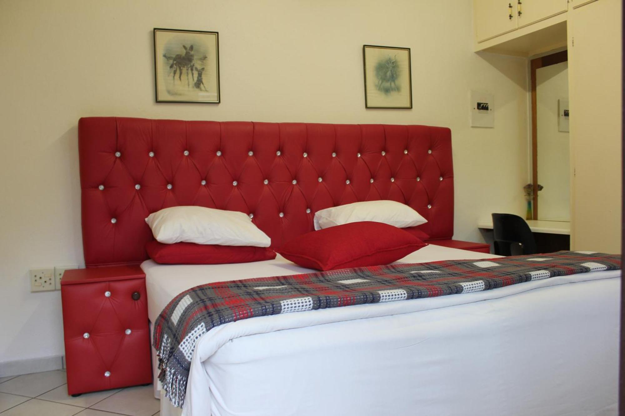 Tzaneen Guest House Экстерьер фото