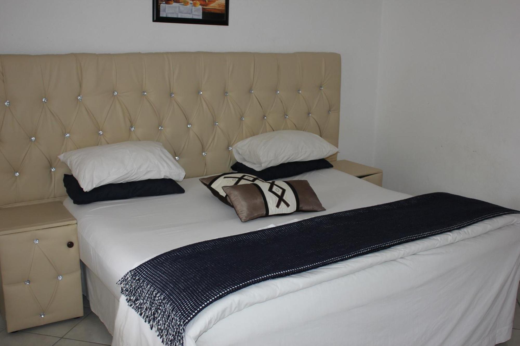 Tzaneen Guest House Экстерьер фото