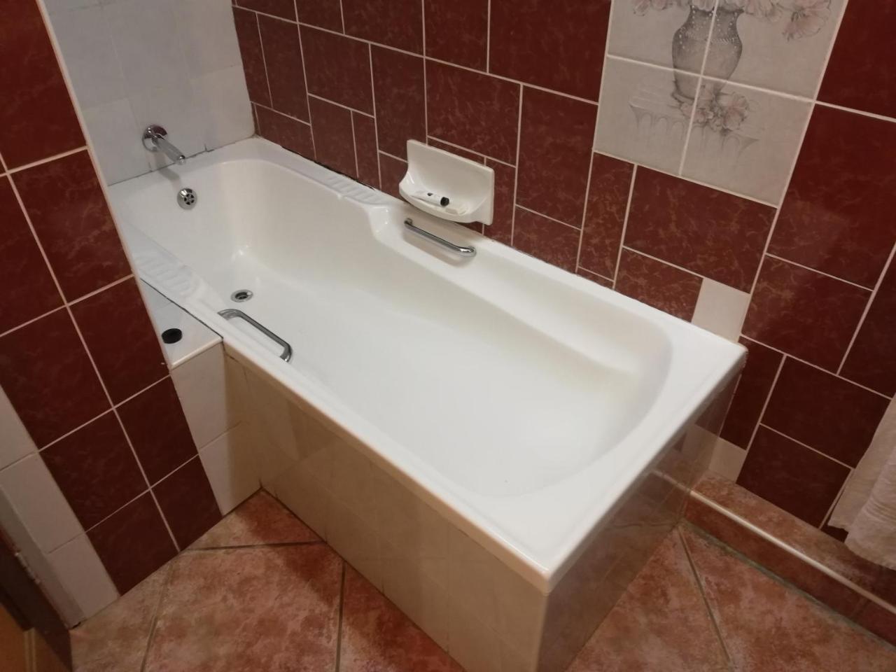 Tzaneen Guest House Экстерьер фото